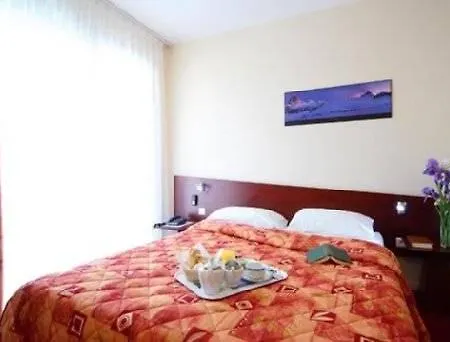 Quality Centre Bosquet Otel