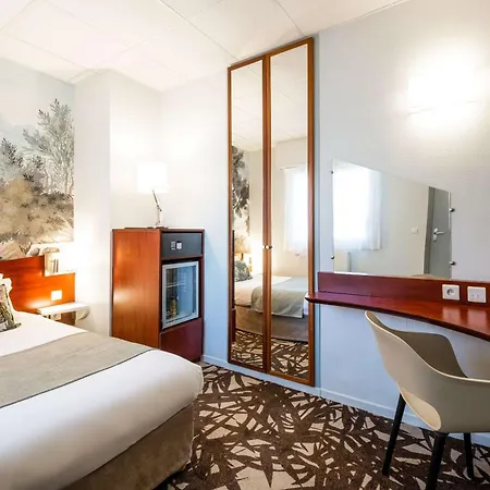 Quality Centre Bosquet Hotel 4*