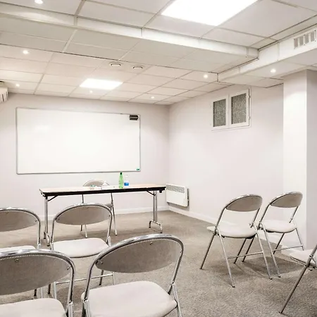 Quality Centre Bosquet 4* Pau