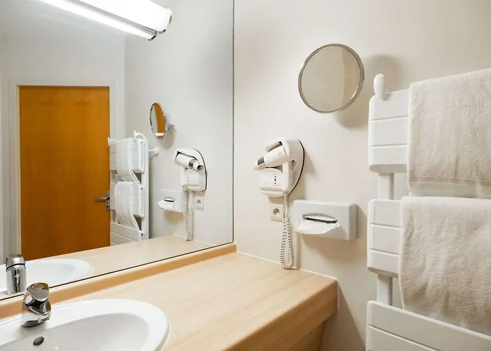 Отель Quality Centre Bosquet 4*