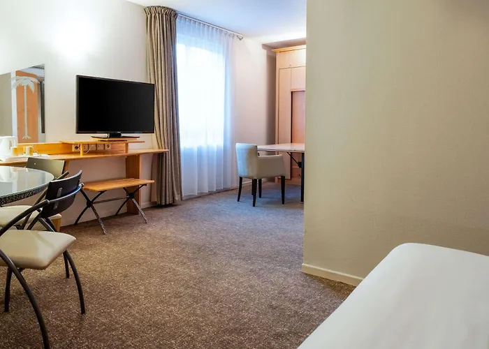 Quality Centre Bosquet Отель 4*