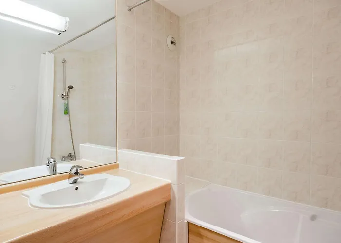 Quality Centre Bosquet 4* Pau