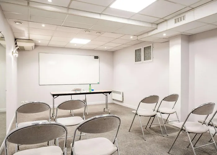 Quality Centre Bosquet 4* Pau