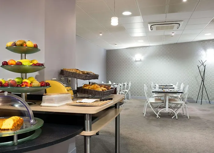 Quality Centre Bosquet Отель