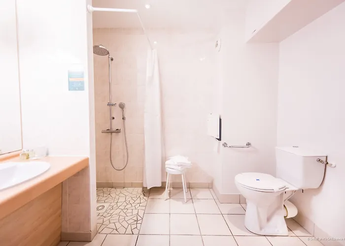 Отель Quality Centre Bosquet 4*
